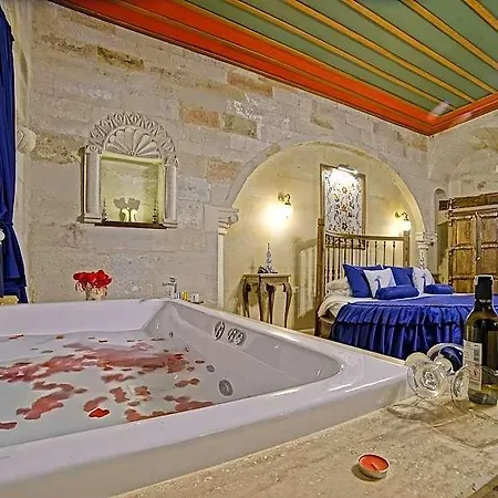 Doors Of Cappadocia Special Cave فندق غوريمِيه